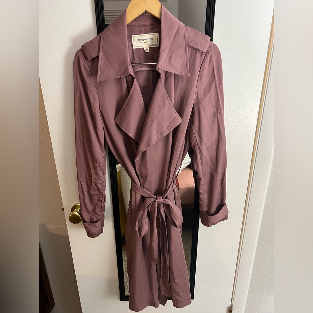 Mauve bagatelle trench